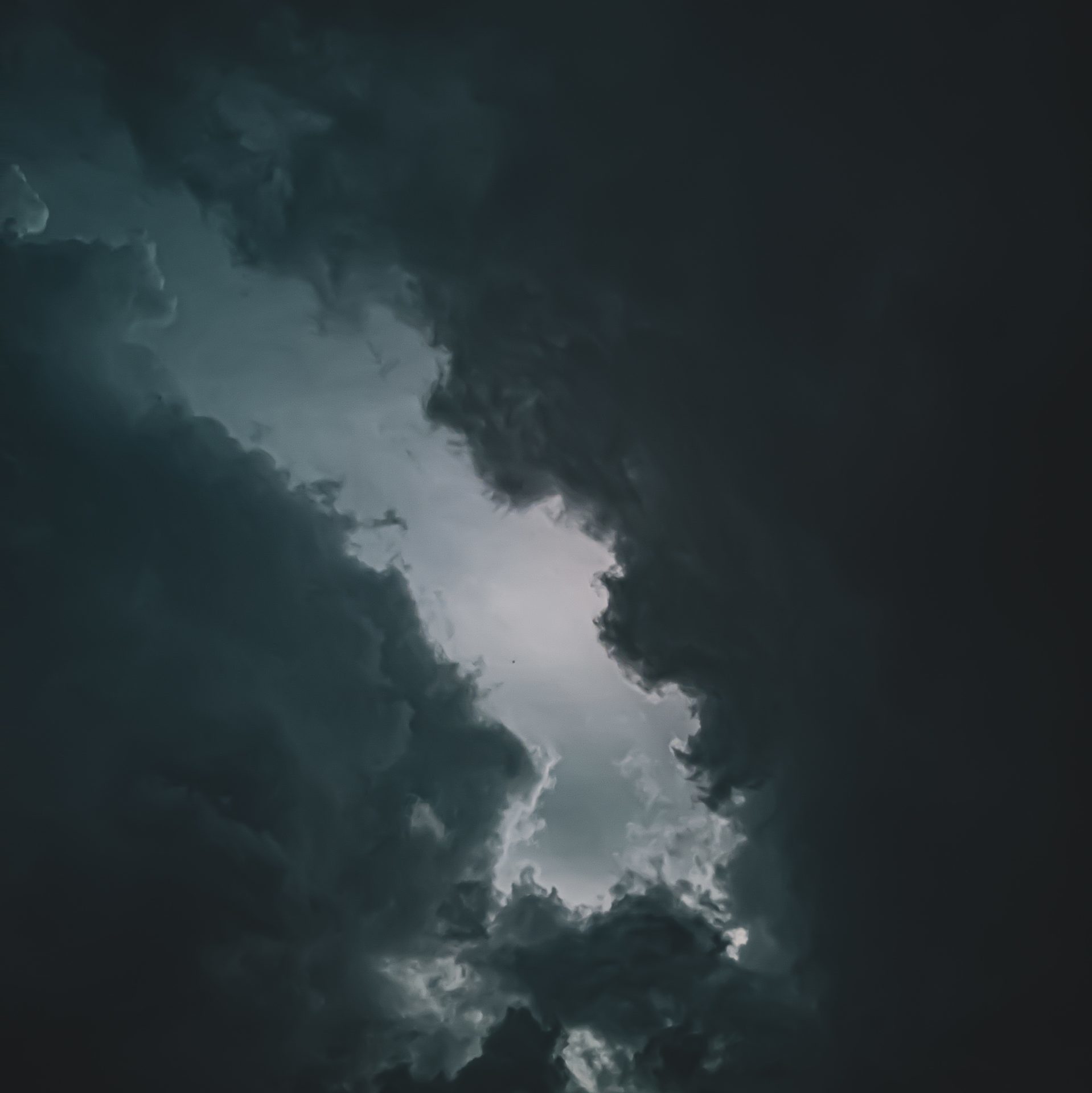 Mehr über den Artikel erfahren Wie gehst du mit Hiobsbotschaften um?